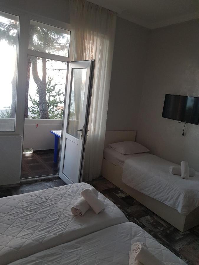 Midia Guest House Koboeleti Buitenkant foto