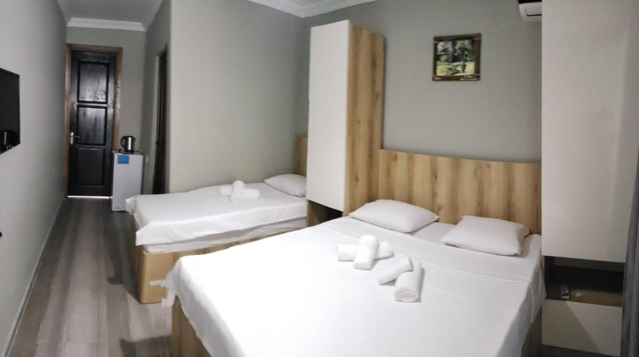 Midia Guest House Koboeleti Buitenkant foto