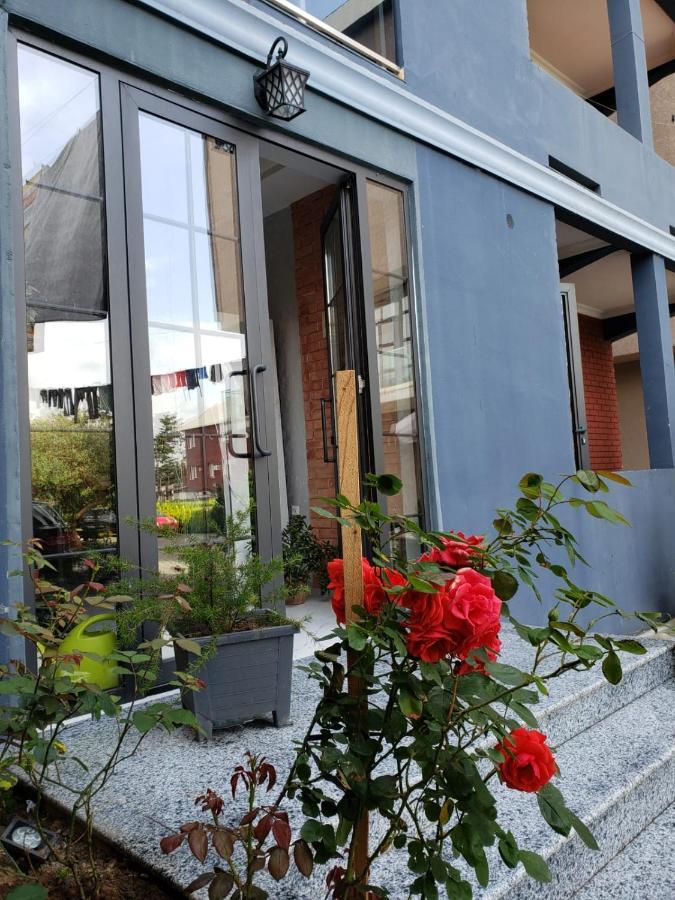 Midia Guest House Koboeleti Buitenkant foto