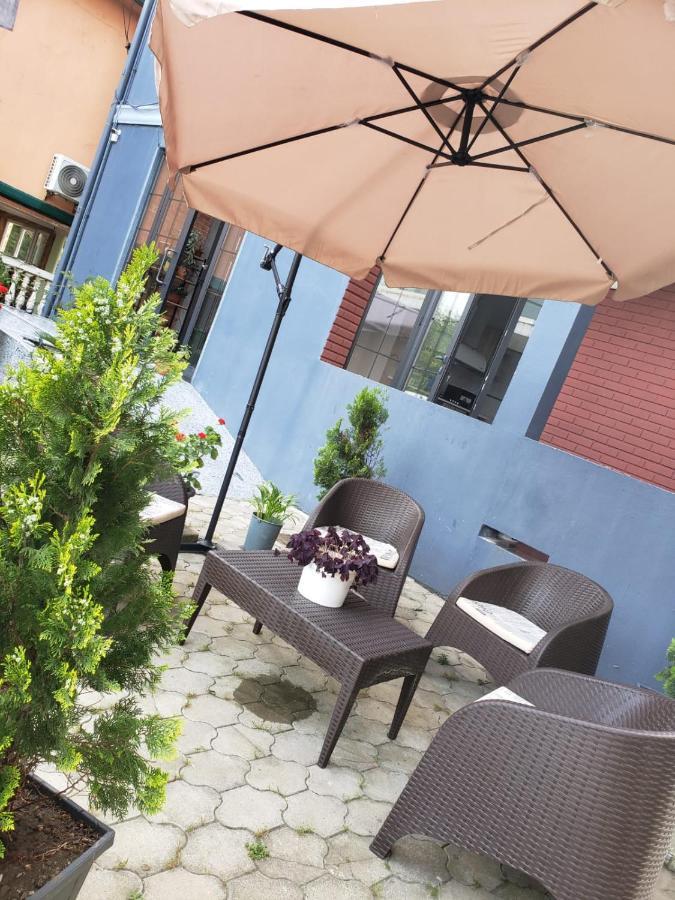 Midia Guest House Koboeleti Buitenkant foto