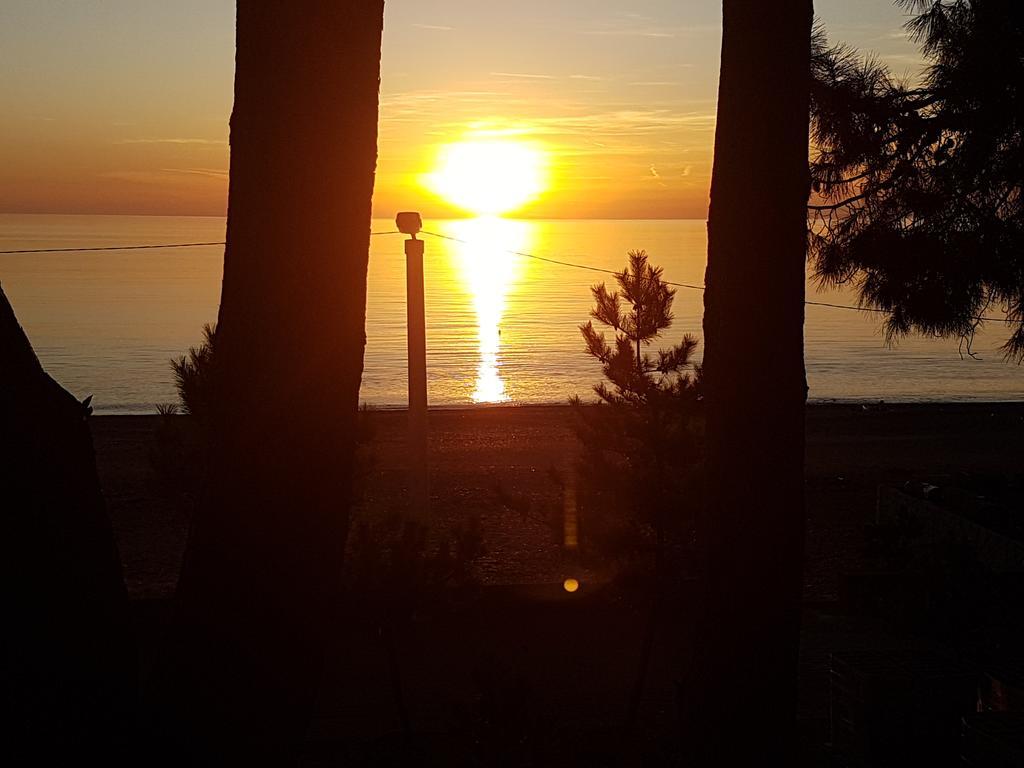 Midia Guest House Koboeleti Buitenkant foto